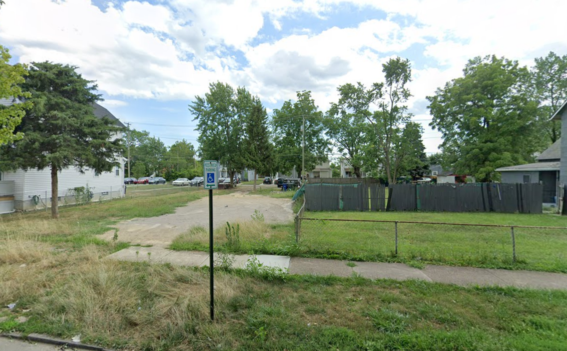 Property Image of 957 East 12th Avenue